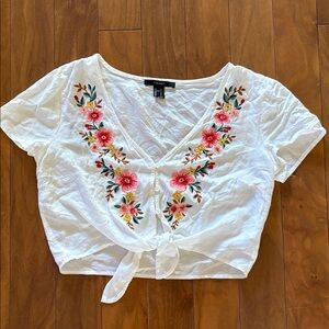 Forever 21 Embroidered Crop Top Size Small